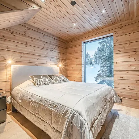 Aurelia On The Mountain By Aavalevi * Levi